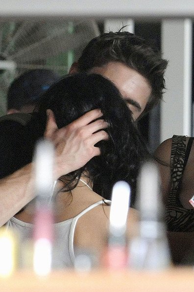 Зак Эфрон и Ванесса Хадженс