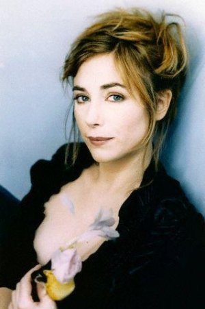 Жюли Депардье