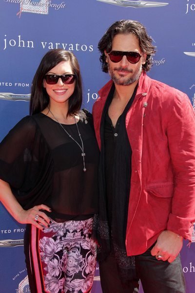 Звезды на вечеринке John Varvatos 2013 Stuart House Benefit