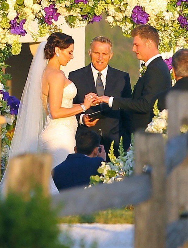 enhanced-3743-1397452316-19