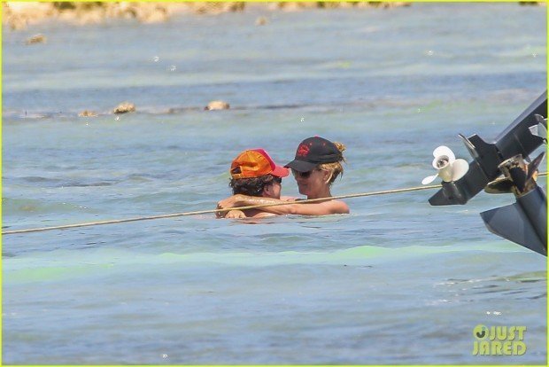 Heidi Klum goes Topless on her Mexico Getaway with Vito Schnabel