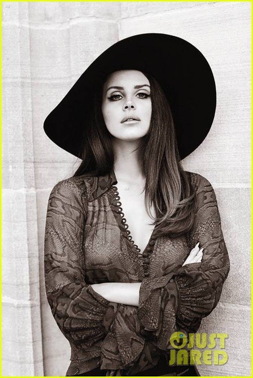 lana-del-rey-covers-fashion-magazine-03