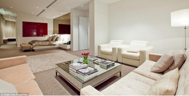 1409268277742_wps_57_Kim_and_Ines_Ledger_selli