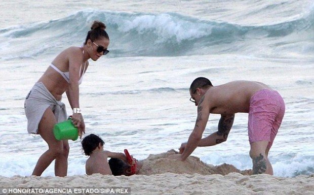 1411662941846_wps_10_Mandatory_Credit_Photo_by