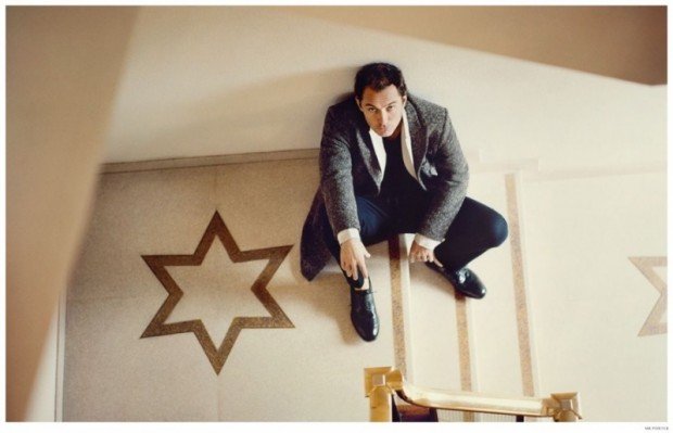 Jude-Law-Mr-Porter-Photo-Shoot-003-800x516