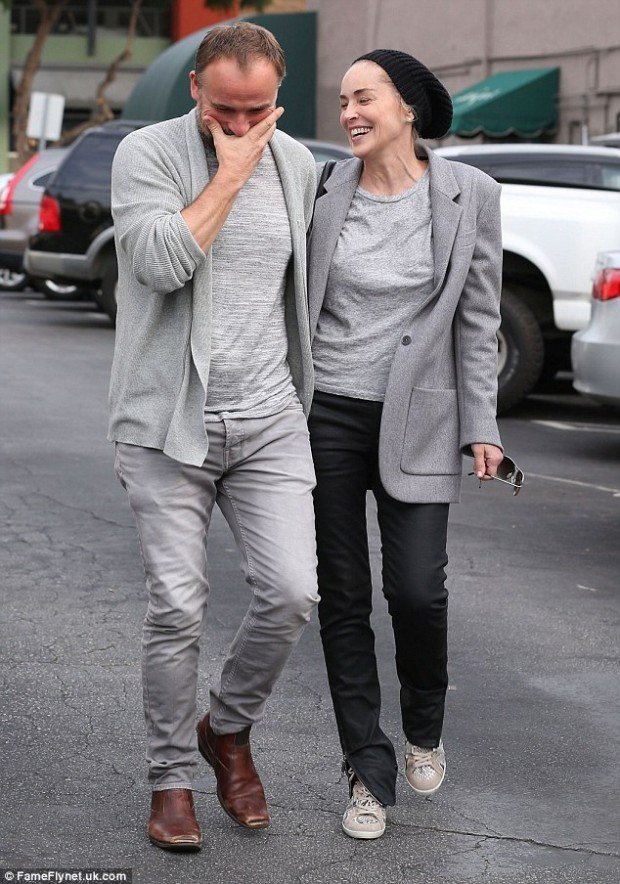 242D77AC00000578-2881564-image-a-68_1419059492142