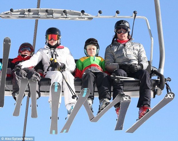 24529DAC00000578-2890530-image-m-44_1419916013406