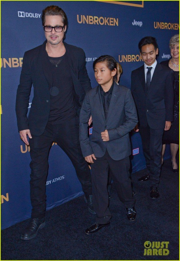 brad-pitt-brings-family-to-unbroken-hollywood-premiere-18