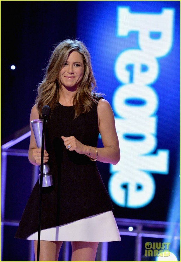 jennifer-aniston-2014-people-magazine-awards-05