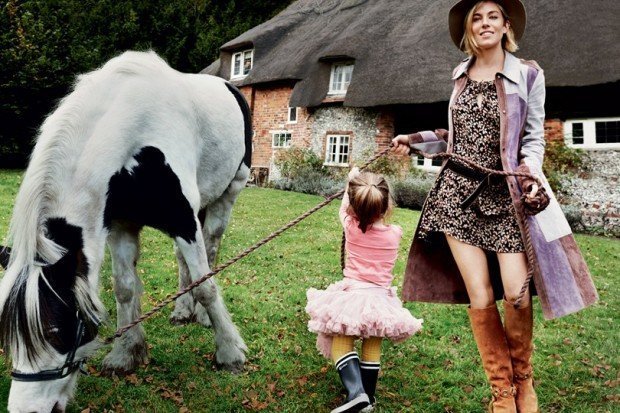 sienna-miller2_glamour_16dec14_Mario-Testino_b_810x540