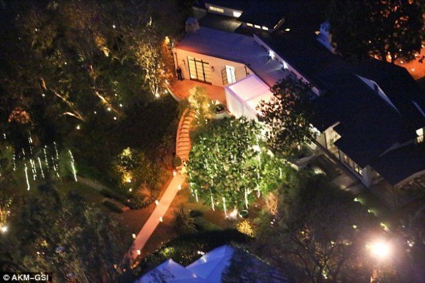 247085D800000578-2897666-image-a-25_1420513085214