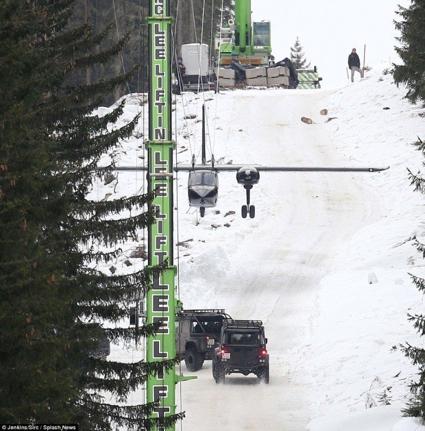 24C328AA00000578-2913334-image-m-111_1421425616084