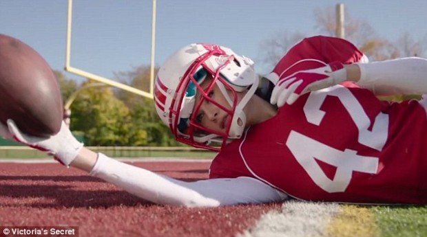 24E9593600000578-0-image-a-18_1421870723413