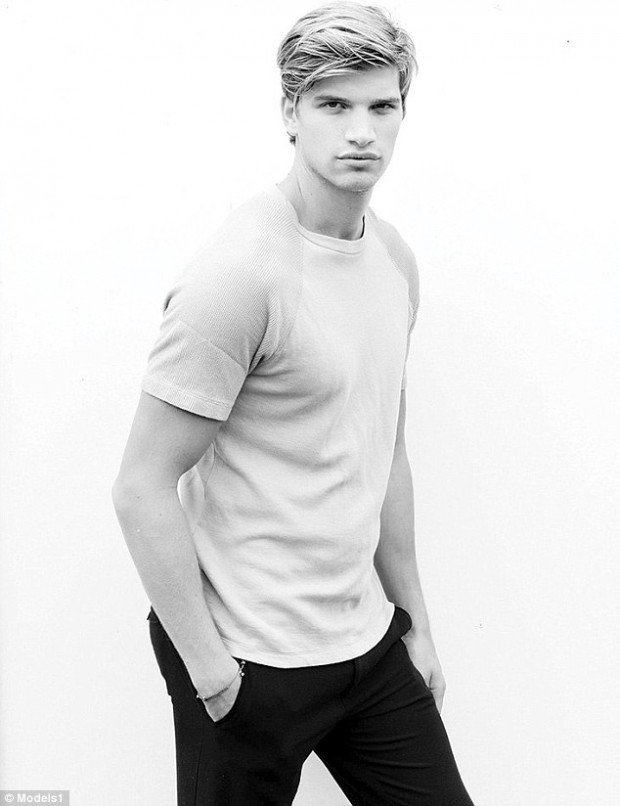 251D306800000578-2928158-image-a-28_1422361927566