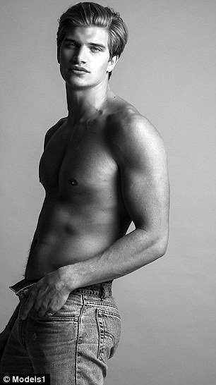 251D307600000578-2928158-image-a-27_1422361841749