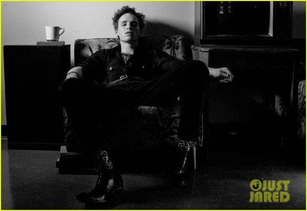 eddie-redmayne-interview-cover-08