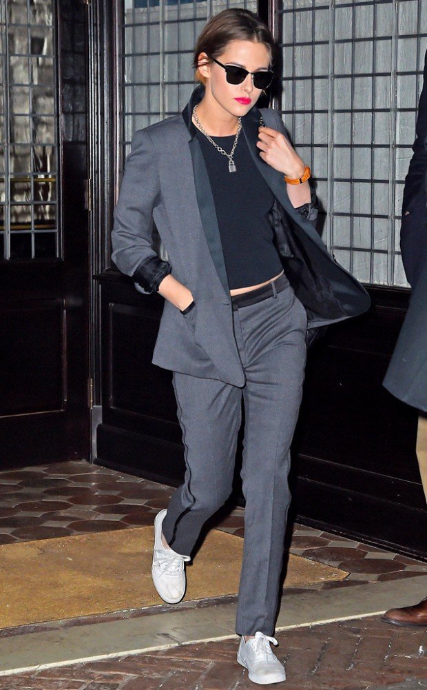 rs_634x1024-150115160002-634.Kristen-Stewart-Suit-NYC.ms.011515