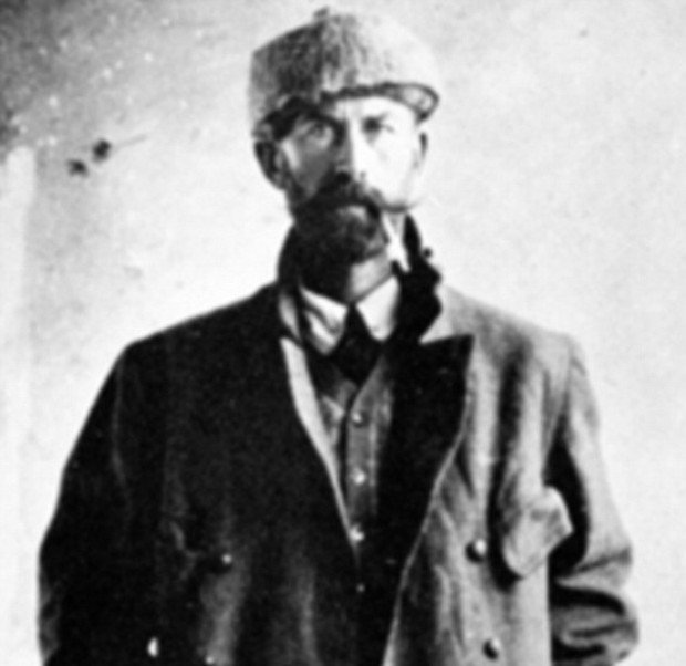 255048BE00000578-2938699-image-m-161_1423006529944