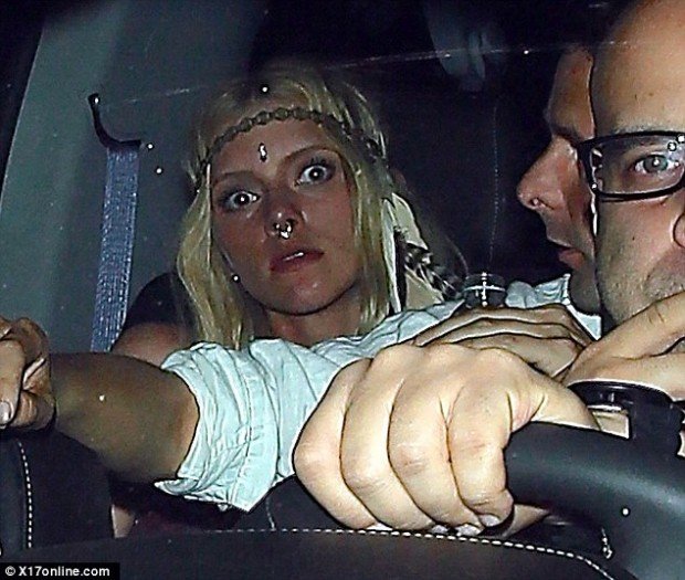 277C2BF400000578-3044051-image-m-15_1429298150901