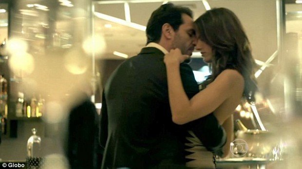 29C039BF00000578-0-image-a-4_1434653309624