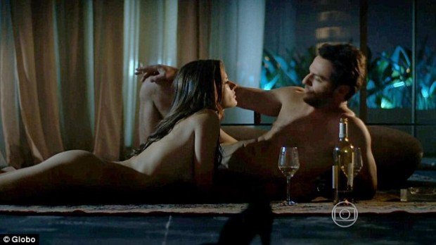 29C03BCF00000578-0-image-a-9_1434653361585