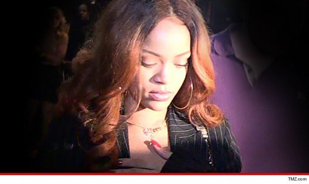 0708-rihanna-tmz-4