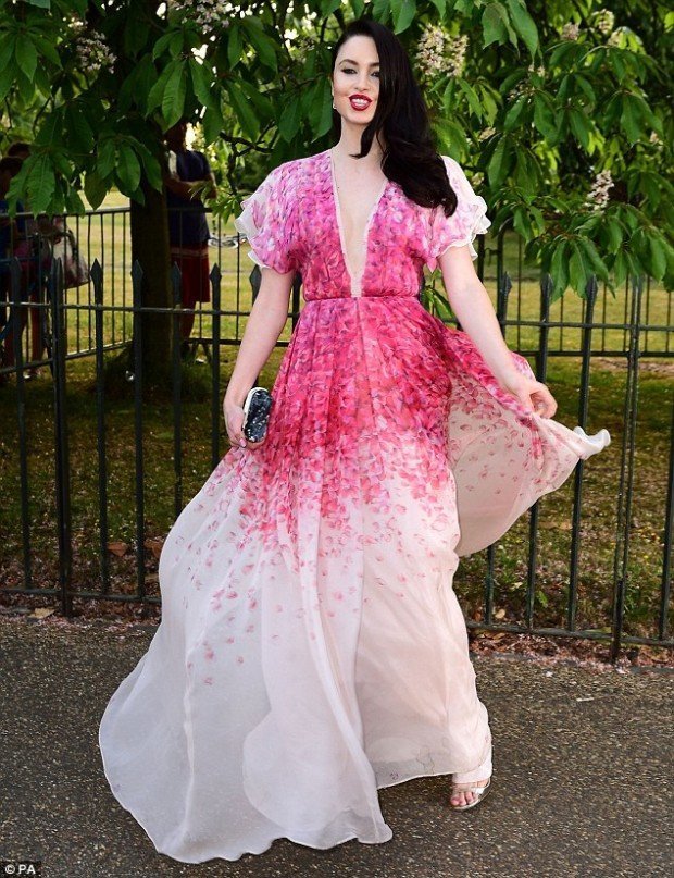 2A2E989700000578-3147663-image-m-230_1435876693581