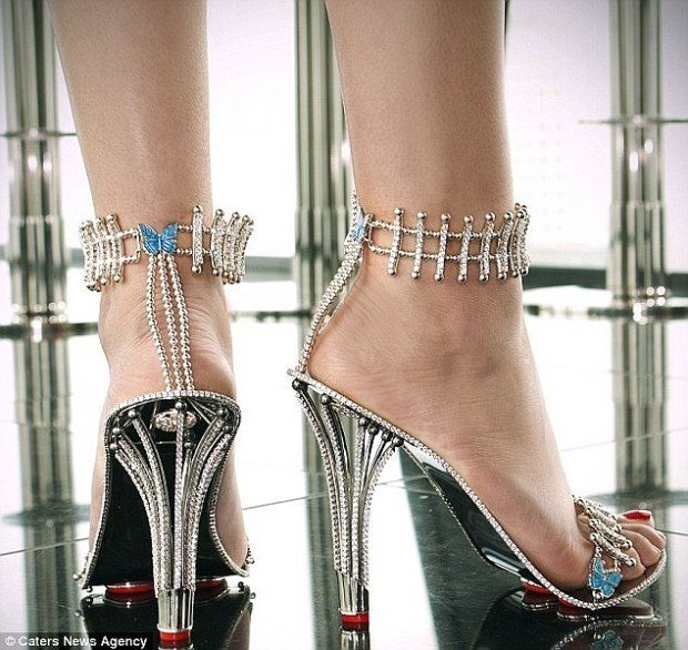 2B0DC98C00000578-3183392-image-a-174_1438561676591