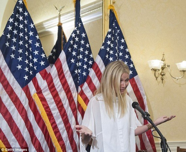 2B211CE800000578-3186418-image-m-59_1438809003010