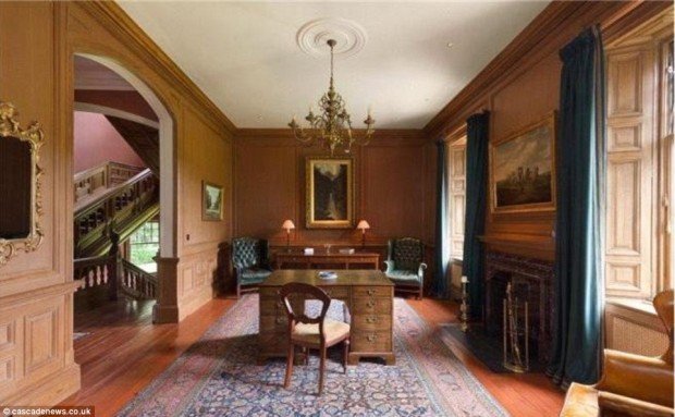 2B3DD83700000578-3192084-image-a-33_1439198799259