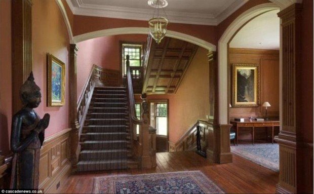 2B3DD83B00000578-3192084-image-a-25_1439198768359