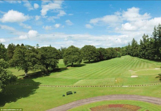 2B3DD93400000578-3192084-image-a-50_1439198855934