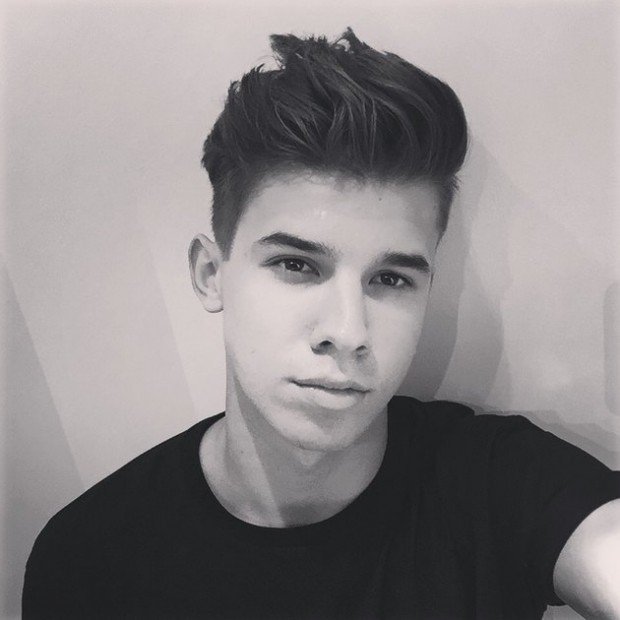 22b486110f9ee187acbe494d9891136f_fitted_630x5000