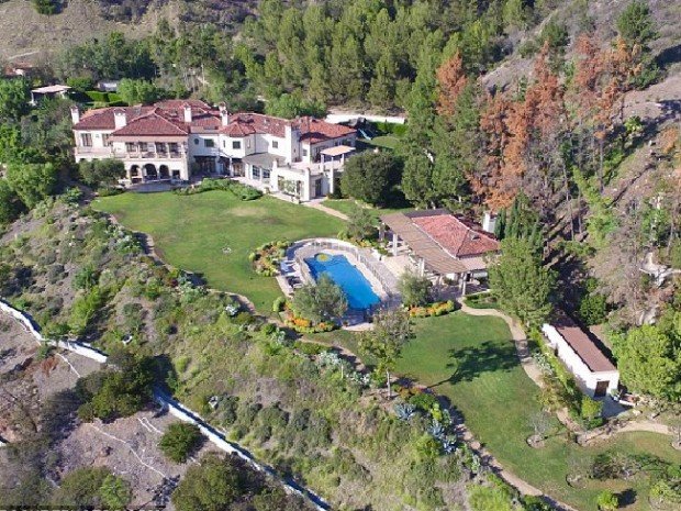 07da4ccee944d22de318251f540e9355