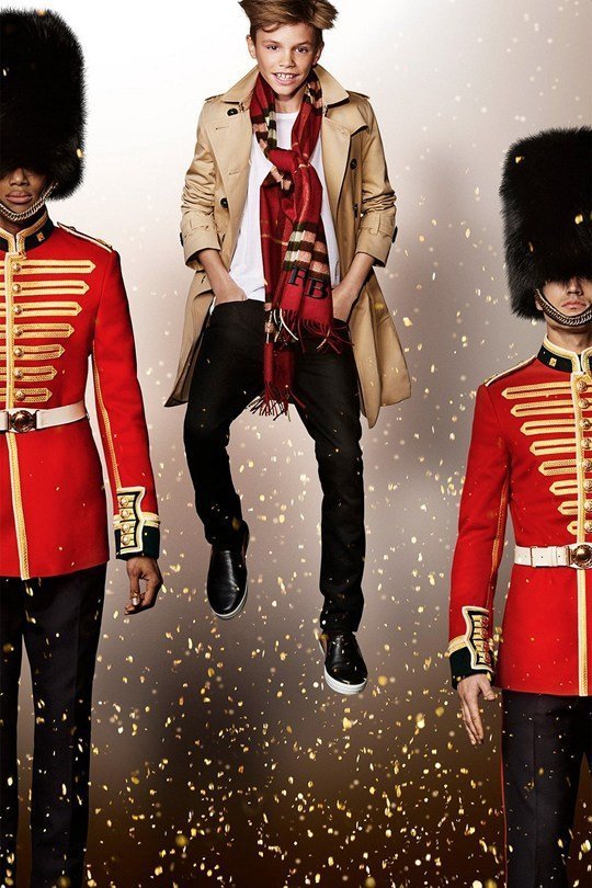 burberry3_glamour_3rdNov15-Mario-testino_b