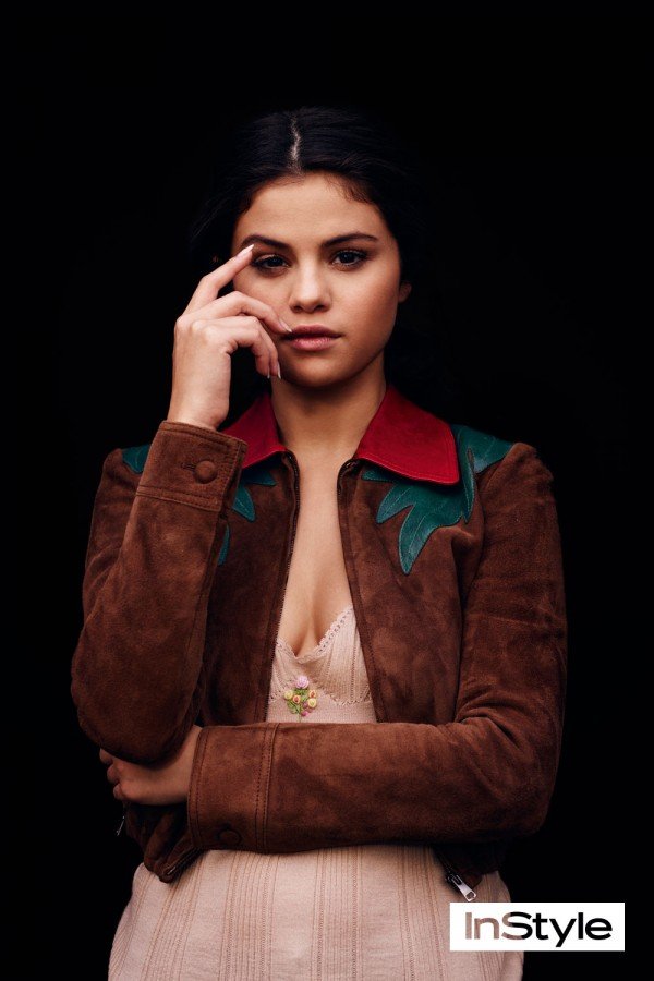 instyle-jan2016-selena-6