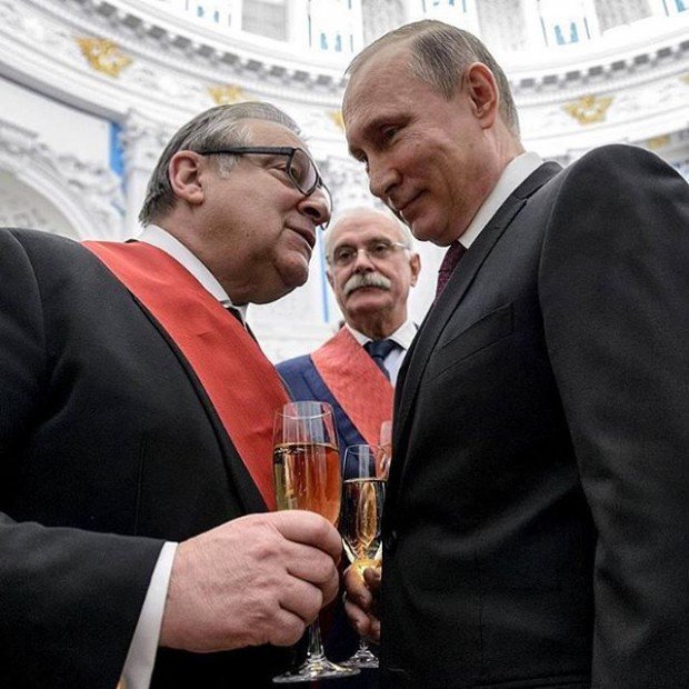 Ксения Собчак посмеялась над Михалковым