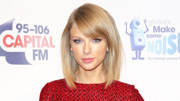 460107518_taylor-swift-zoom-249a5e58-61c1-47d8-bc37-91753209fa65