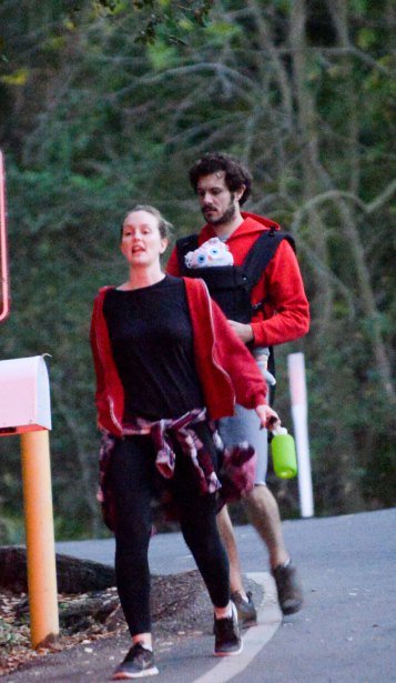 Звезда "Сплетницы" Лейтон Мистер впервые запечатлена с дочерью