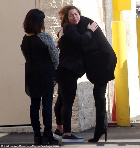 Бледная Селин Дион впервые появилась на публике после смерти мужа