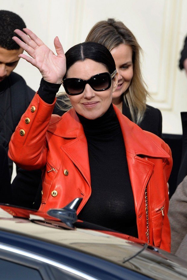 Похудевшая Моника Беллуччи вышла в свет в леггинсах и без нижнего белья