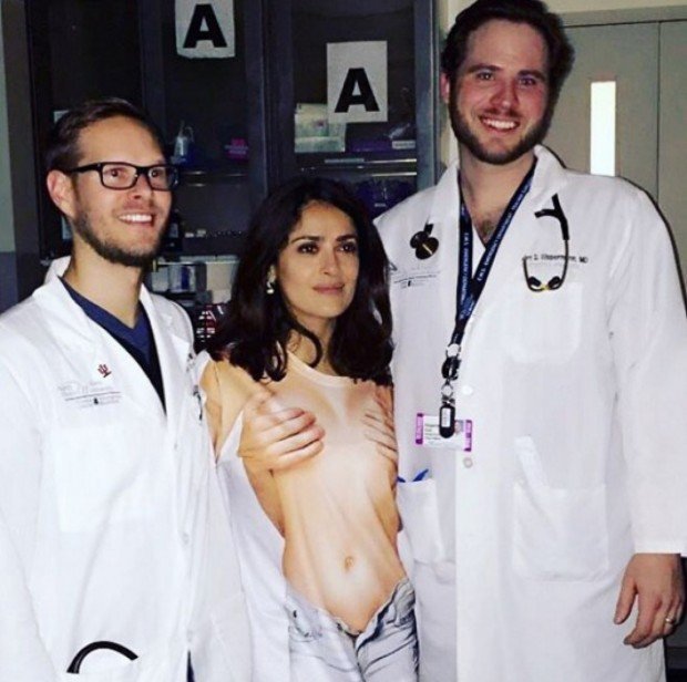 Сальма Хайек попала в больницу с травмой головы