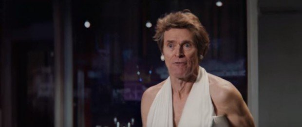 Уиллем Дефо перевоплотился в Мэрилин Монро