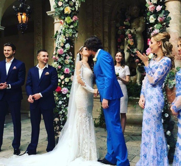 12479418_1669805903268041_1284061074_n