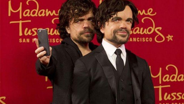 Звезда «Игры престолов» Питер Динклэйдж побывал на открытии своей фигуры в Музее мадам Тюссо