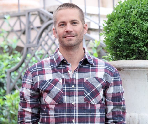 paul-walker-c0016a80-7d8e-46c9-855e-8ebea0973854