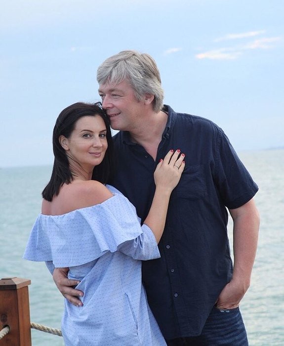 стриженова