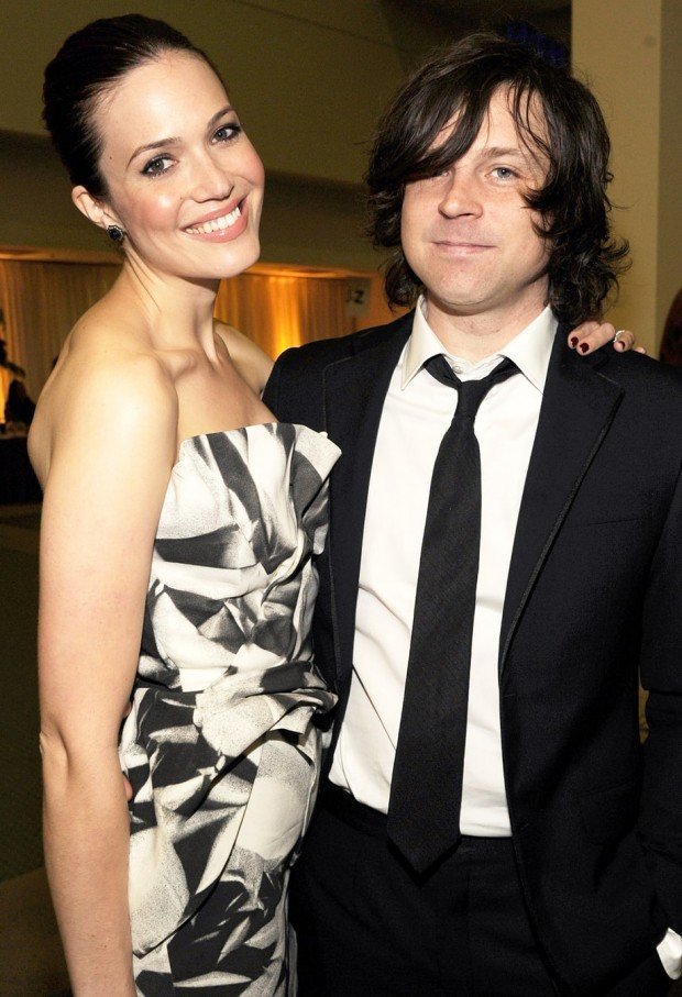 mandy-moore-ryan-adams-83e27d77-5c67-45d7-ab0d-a639dd365305