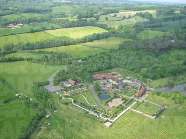 michael-lockwood-lisa-marie-presley-divorce-sell-mansion-7