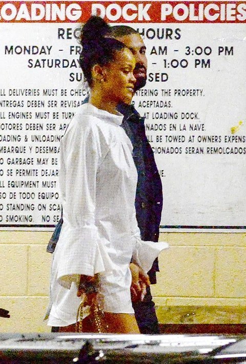 rihanna-drake-1862ab91-b4f2-46da-87af-465dbbeeae29